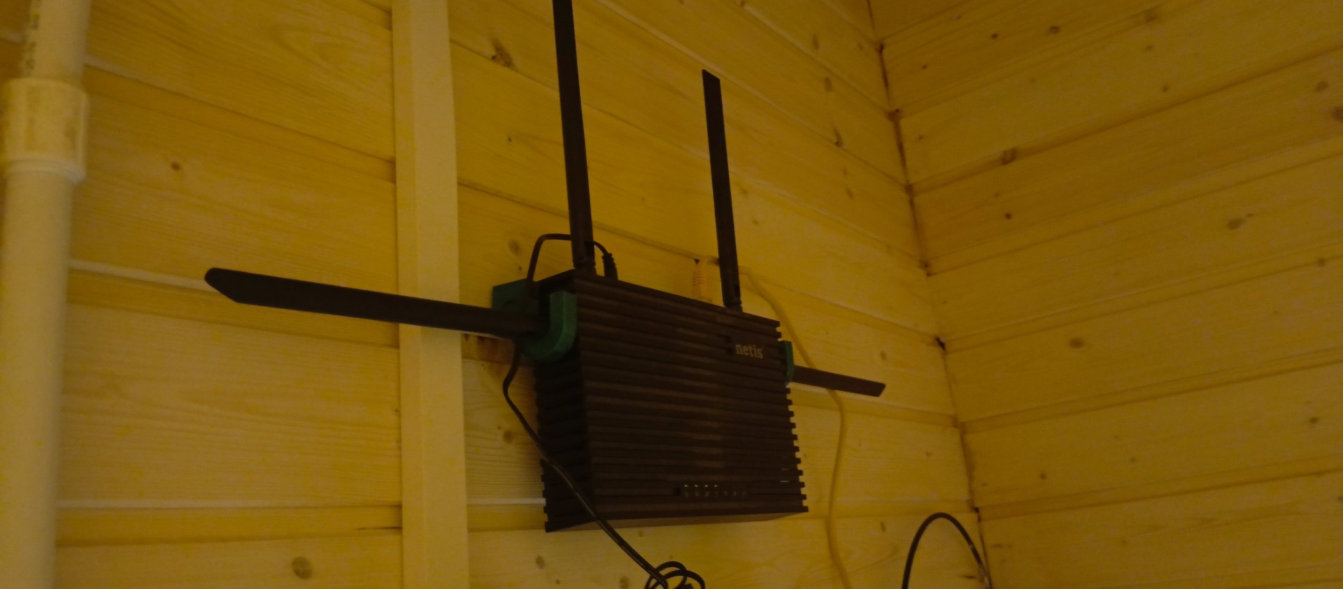 photo 2 holder for netis n6 router