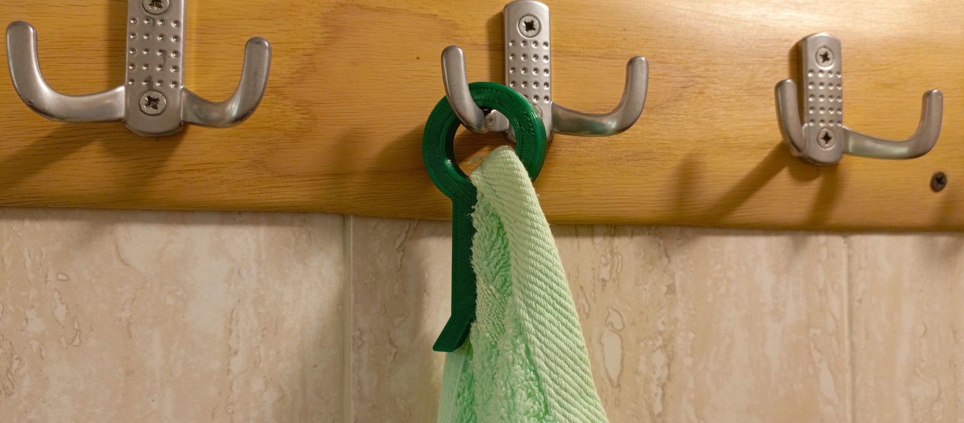 photo 2 towel clip