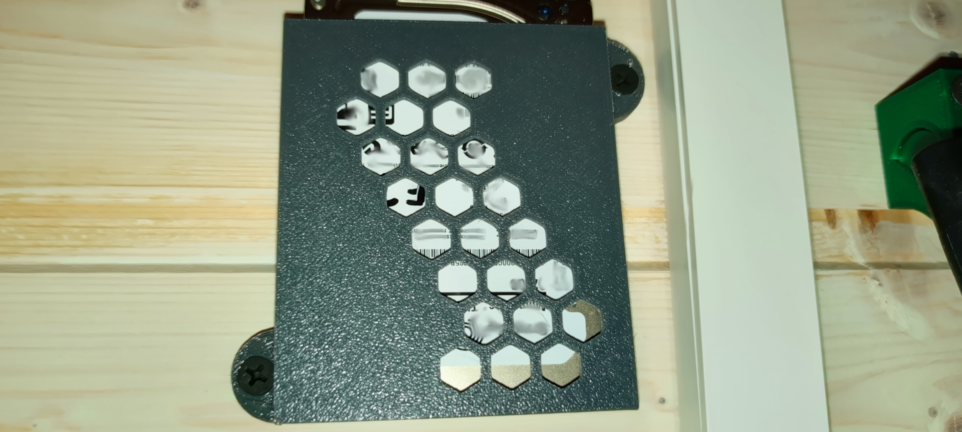 photo 3 two and a half inches hdd wall mount